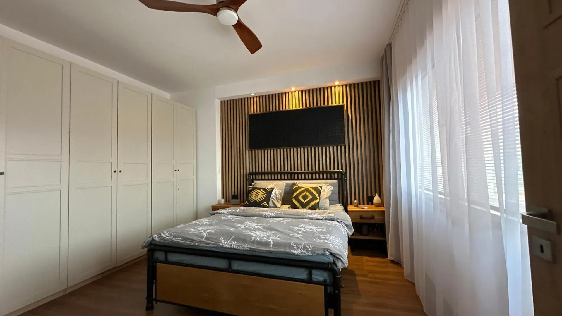Andel Apartment With Terrace Prague