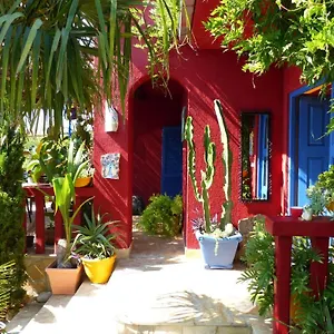 https://villa-tropica.splithotels.org